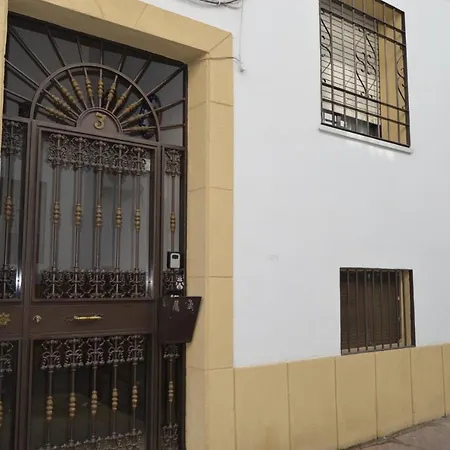 Puerta Sevilla Parking Gratis 科爾多瓦